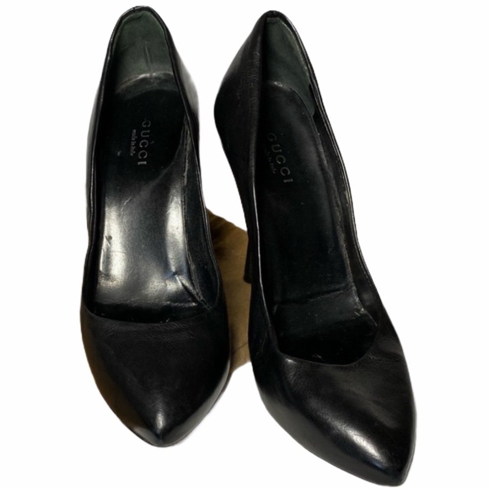 Gucci Classic Black Leather Heels – Size 34.5 – Made in Italy
